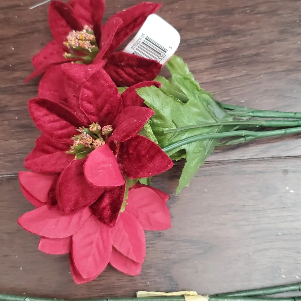 ASHLAND  CHRISTMAS FAUX FLOWERS